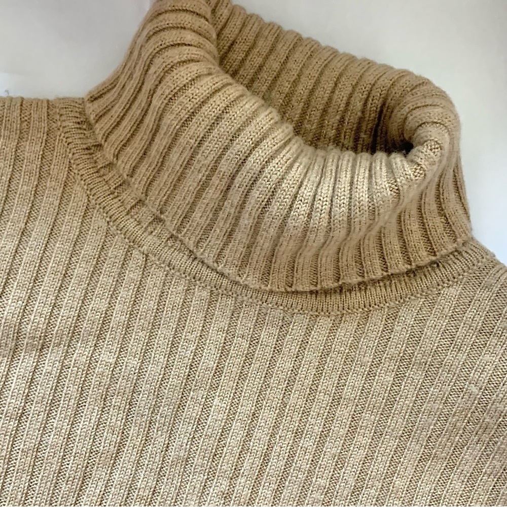 LL Bean 100% Merino Wool Ribbed Turtleneck Sweater in beige tan LG - Picture 6 of 13